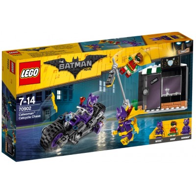 LEGO® Catwoman™ Catcycle Chase 70902